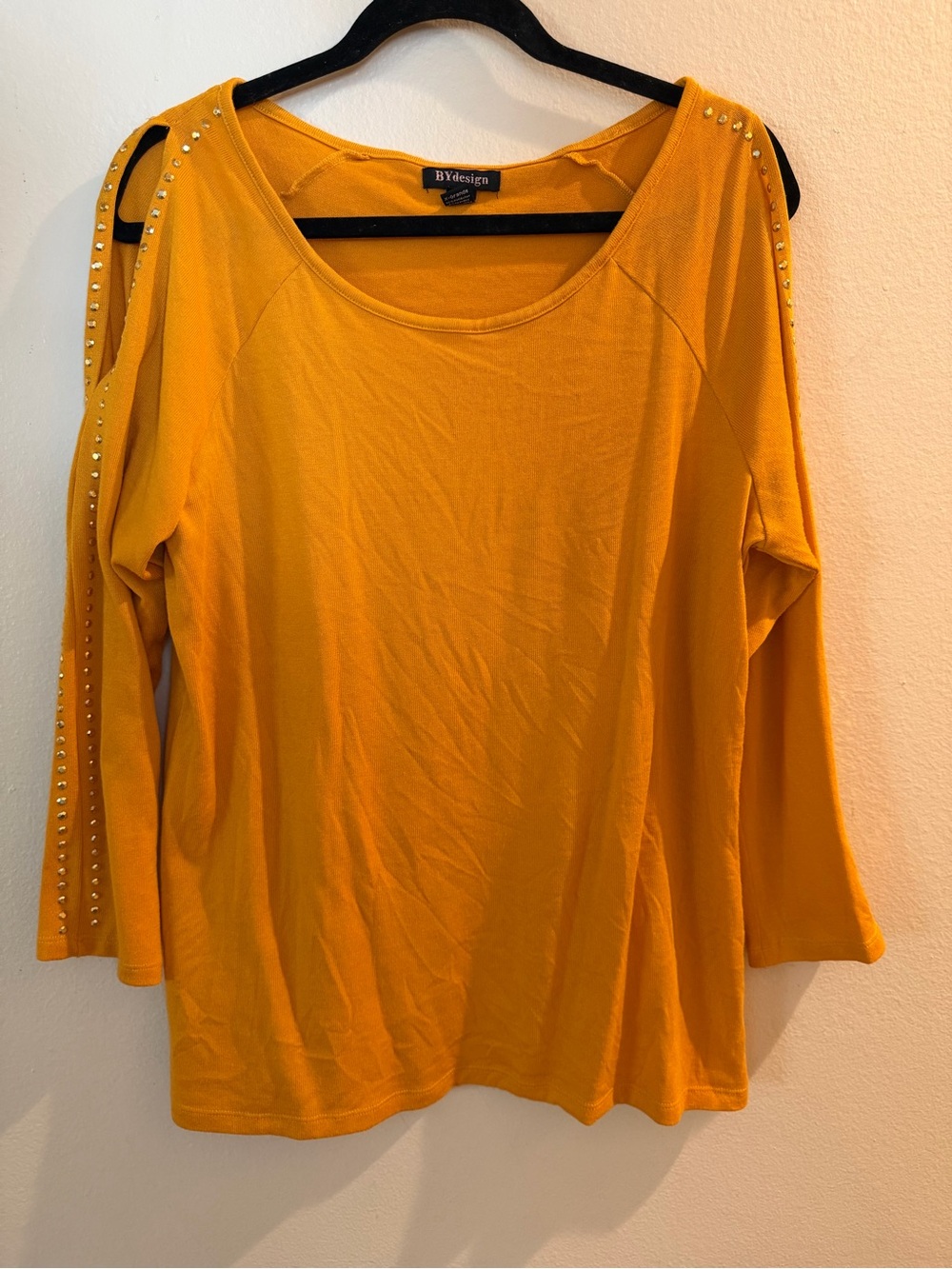 BYdesign Women’s Solid Mustard Knit Cold Shoulder Studded Scoop Neck Top Size XL